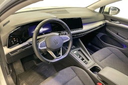 Valkoinen Volkswagen GOLF 2023 kuva 7.