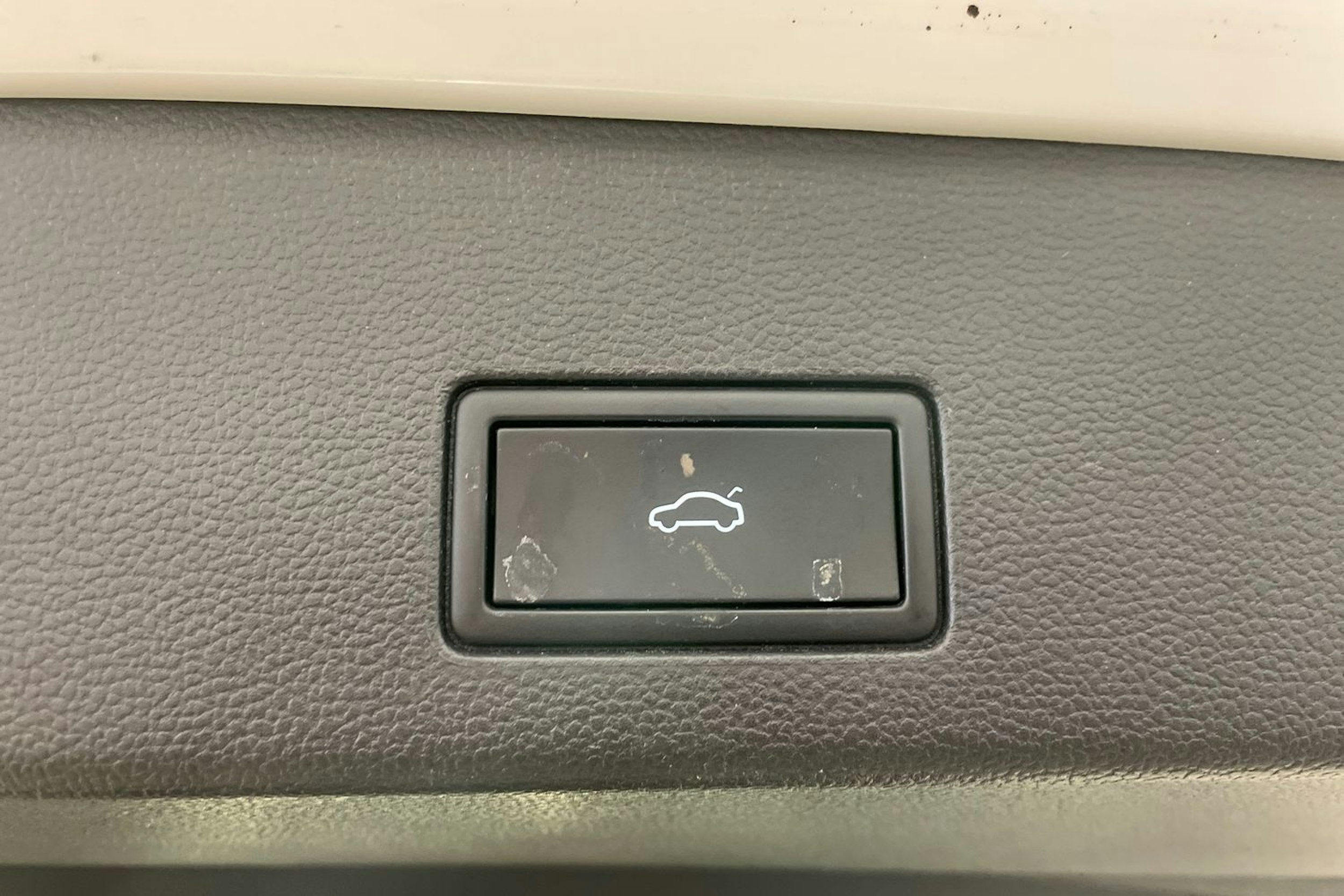 Valkoinen Volkswagen GOLF 2023 kuva 16.