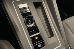 Valkoinen Volkswagen GOLF 2023 kuva 19.