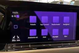 Valkoinen Volkswagen GOLF 2023 kuva 20.