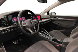 harmaa Volkswagen Golf 2023 kuva 8.
