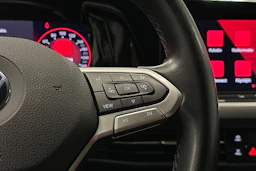 harmaa Volkswagen Golf 2023 kuva 21.