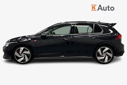 musta Volkswagen Golf 2023 kuva 6.