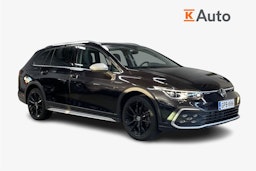 Musta Volkswagen GOLF 2023 kuva 1.