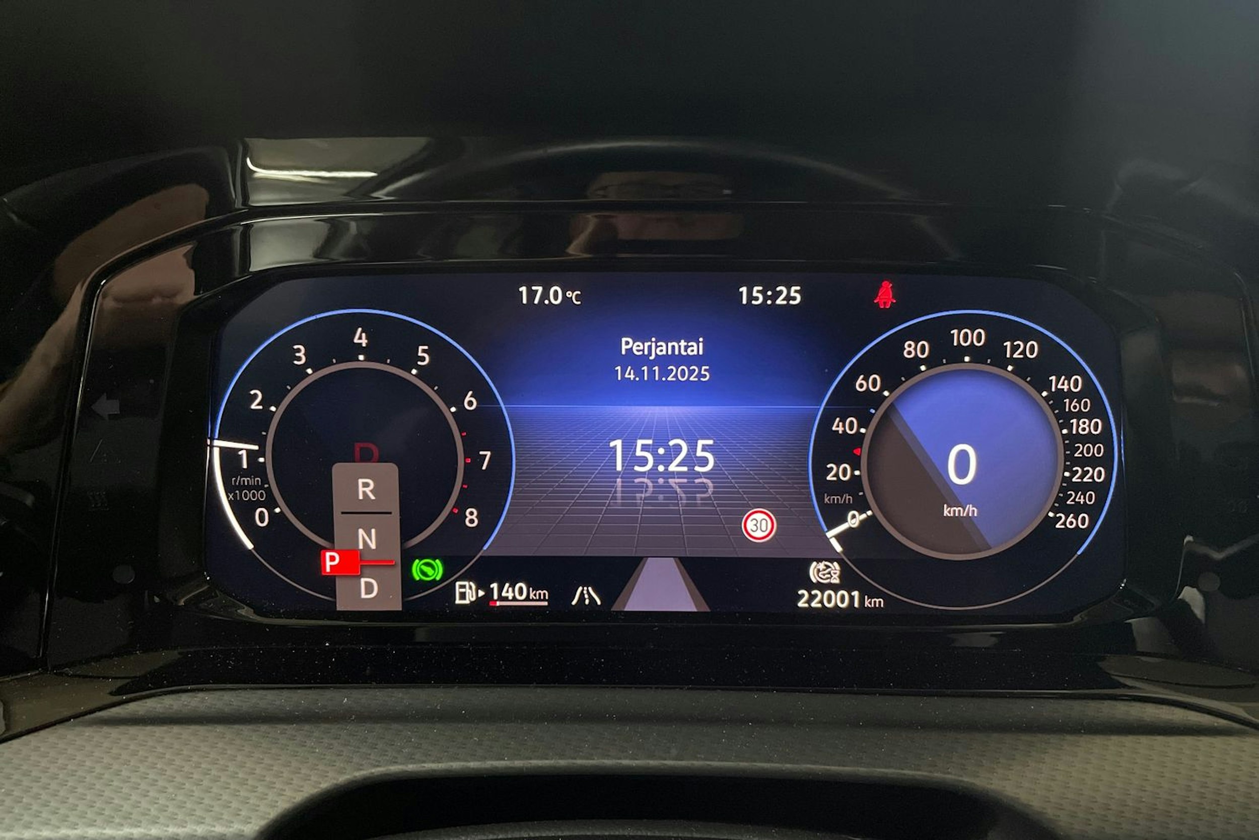 Musta Volkswagen GOLF 2023 kuva 18.