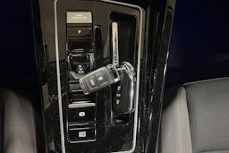 Musta Volkswagen GOLF 2023 kuva 26.