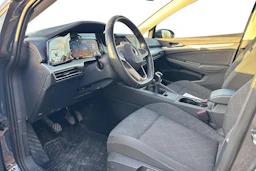 harmaa Volkswagen Golf 2023 kuva 3.