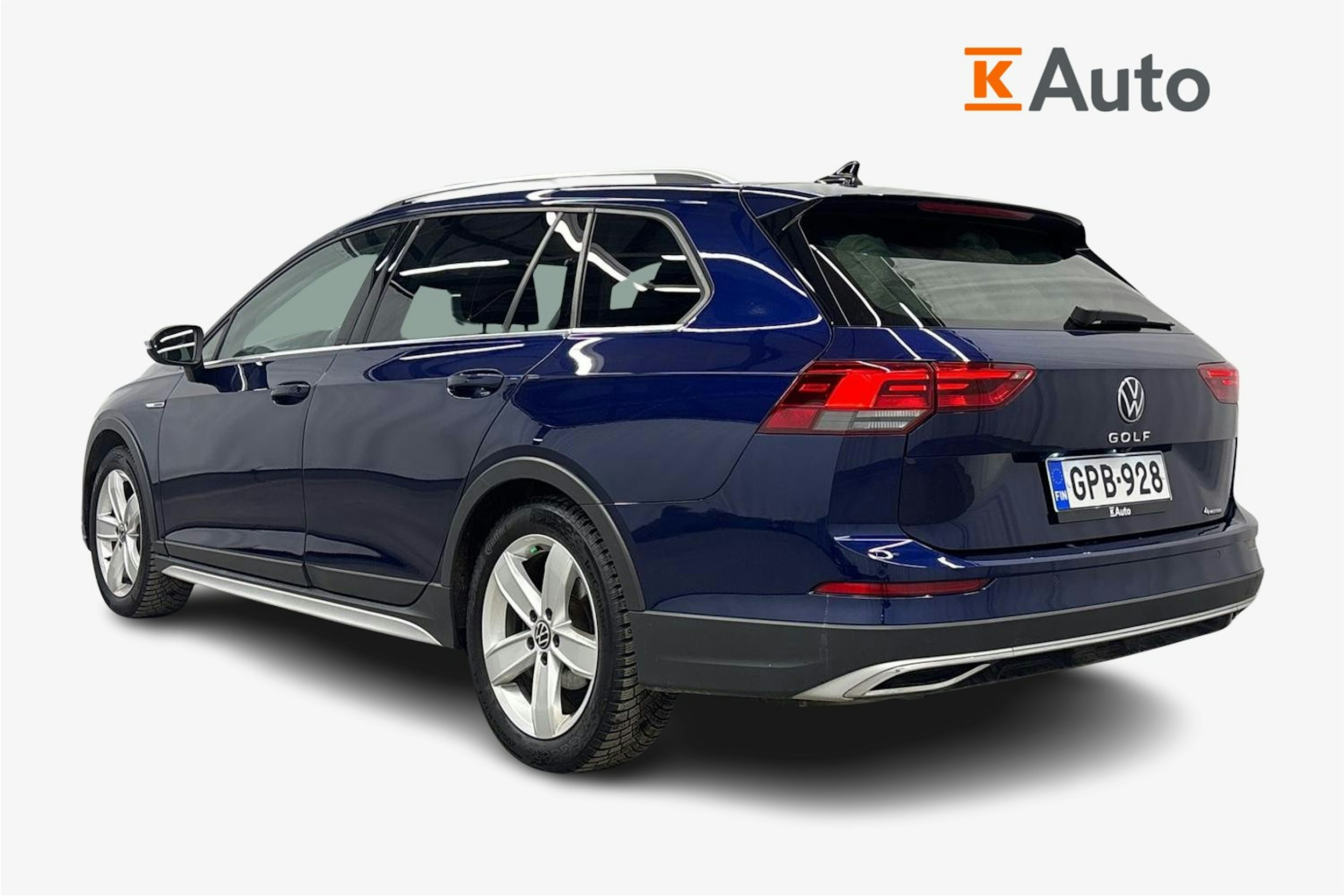 sininen Volkswagen Golf 2023 kuva 2.