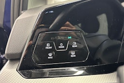 sininen Volkswagen Golf 2023 kuva 20.