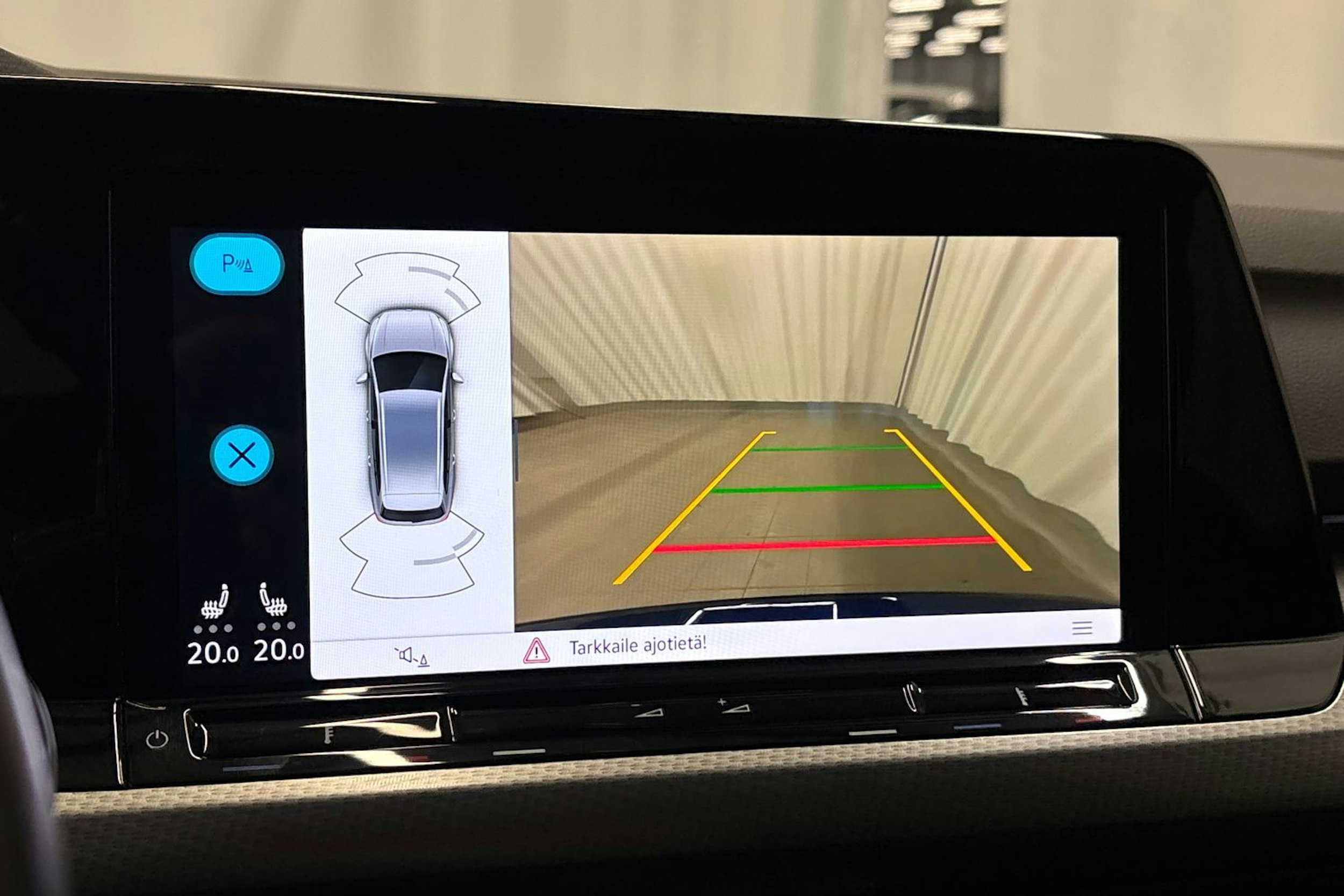 sininen Volkswagen Golf 2023 kuva 28.