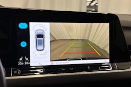 sininen Volkswagen Golf 2023 kuva 28.