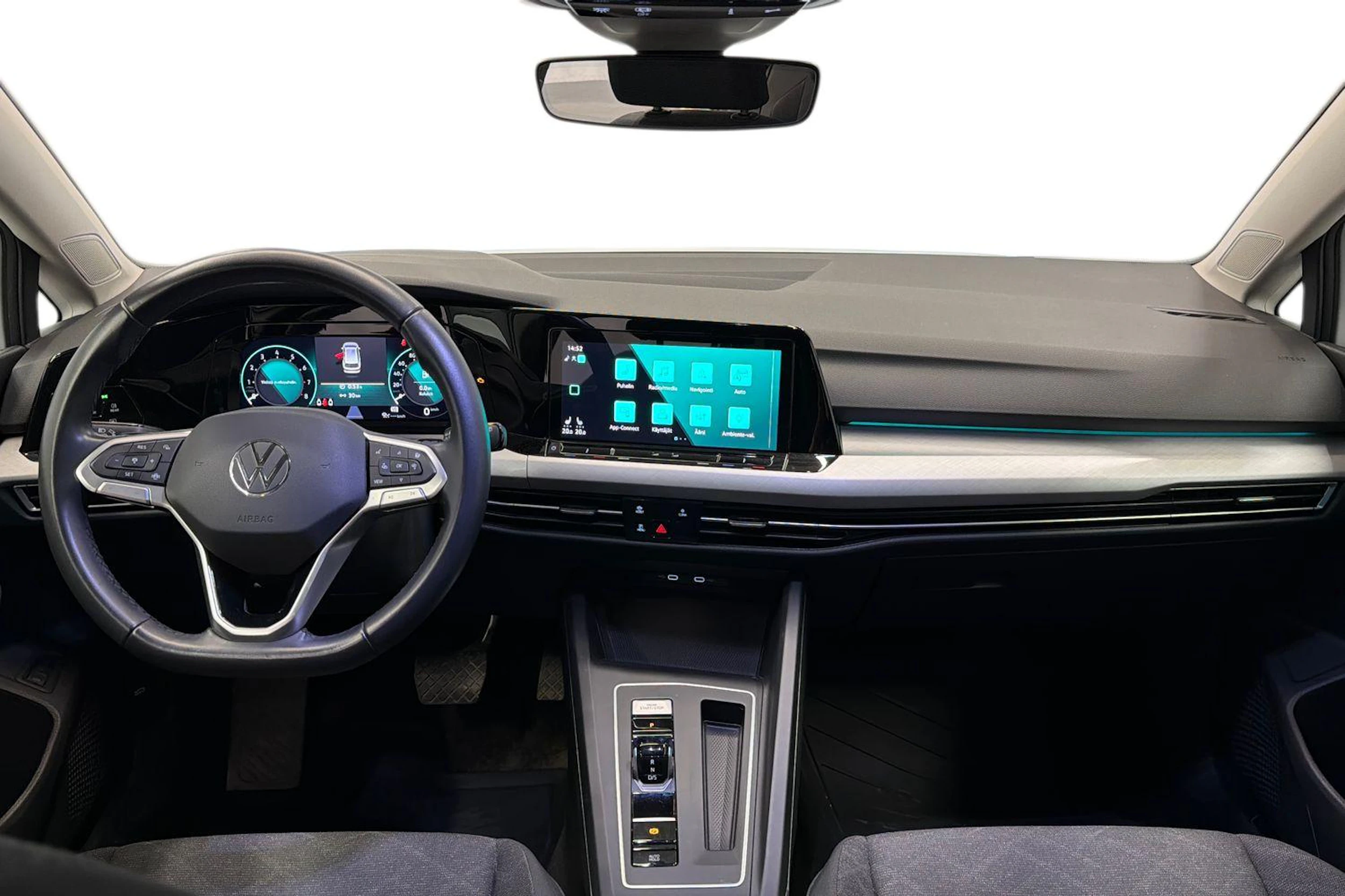 valkoinen Volkswagen Golf 2023 kuva 9.