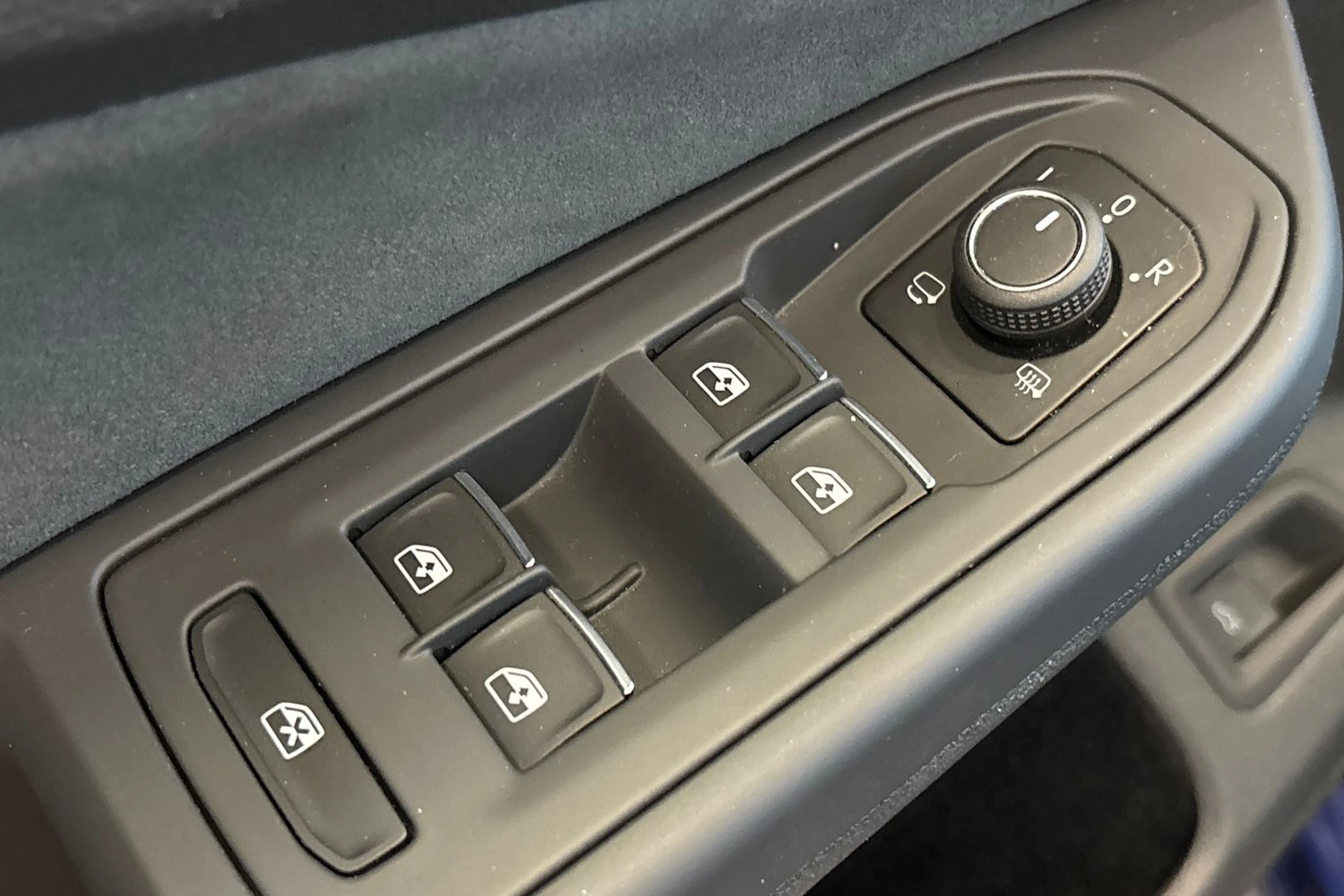 Sininen Volkswagen GOLF 2023 kuva 21.