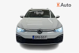 valkoinen Volkswagen Golf 2023 kuva 5.