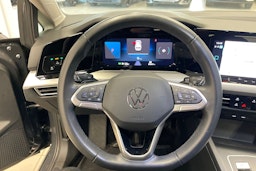 harmaa Volkswagen Golf 2023 kuva 14.