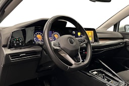 valkoinen Volkswagen Golf 2023 kuva 3.