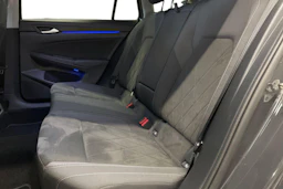 harmaa Volkswagen Golf 2023 kuva 11.