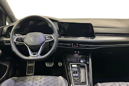 harmaa Volkswagen Golf 2023 kuva 7.