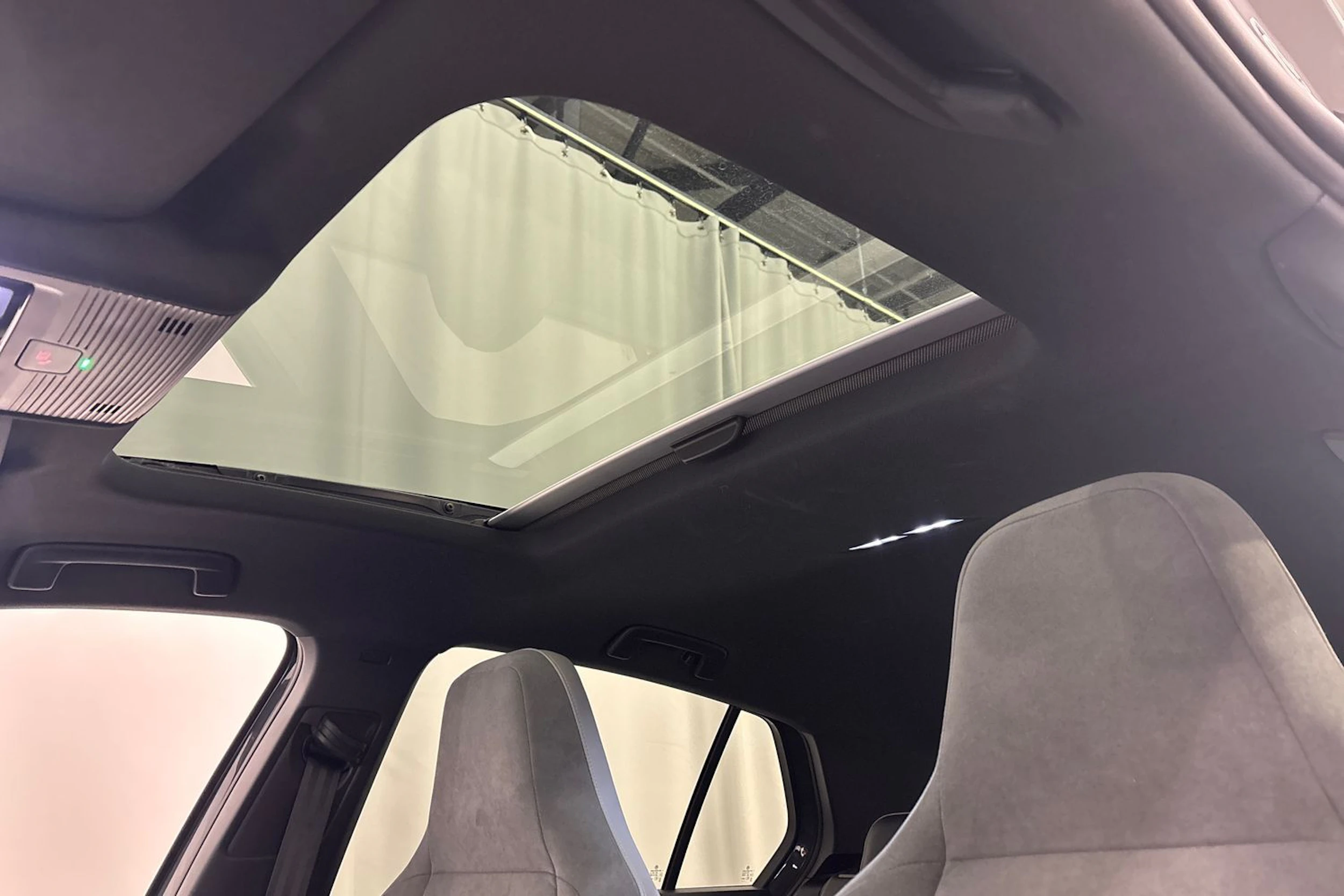 harmaa Volkswagen Golf 2023 kuva 15.