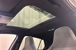 harmaa Volkswagen Golf 2023 kuva 15.