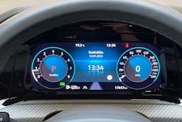 met. punainen Volkswagen Golf 2023 kuva 15.