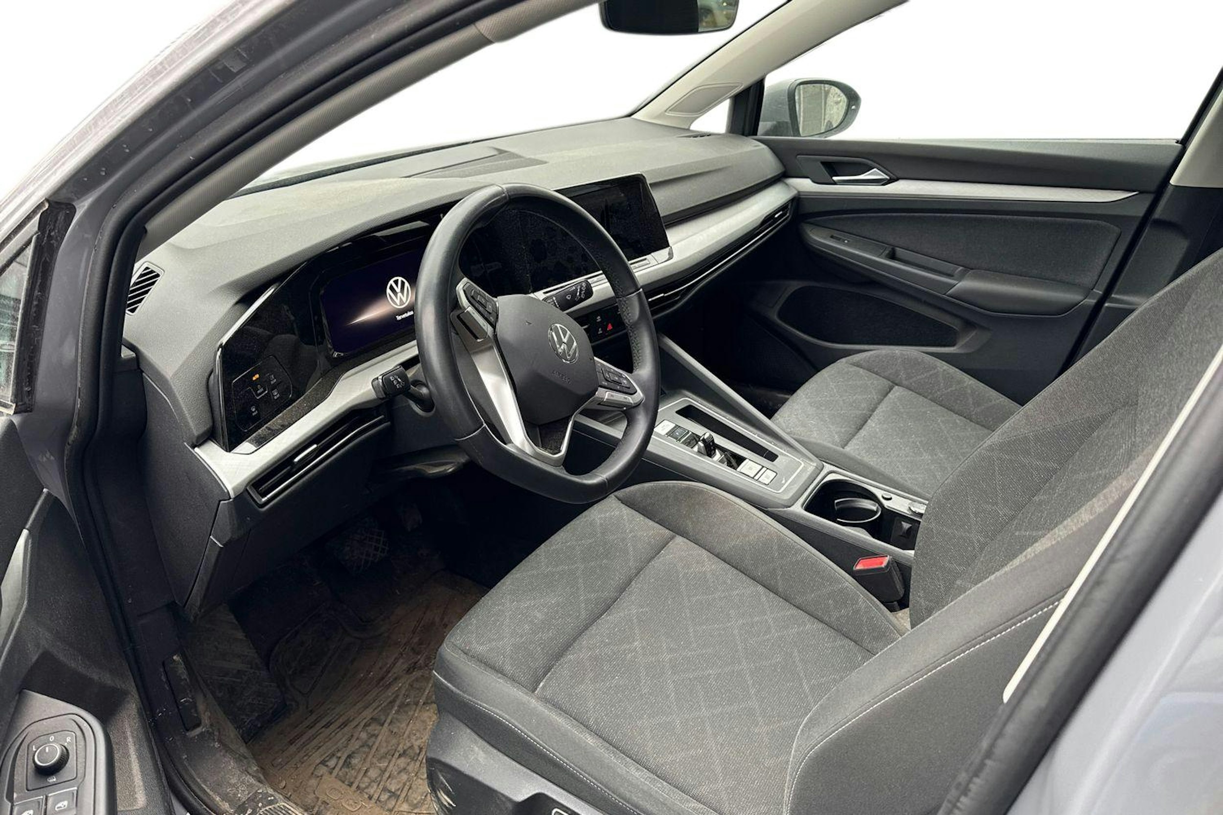 harmaa Volkswagen Golf 2023 kuva 3.