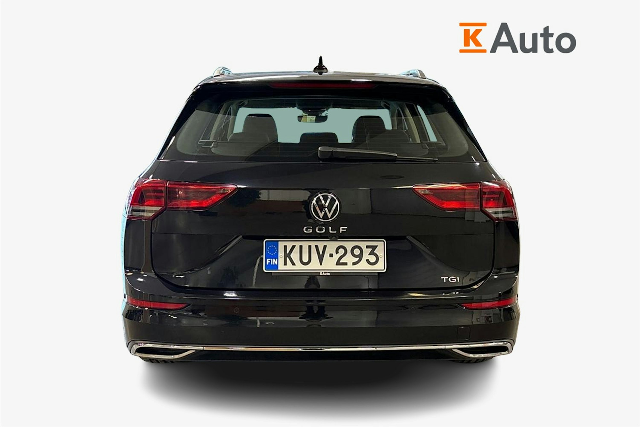 musta Volkswagen Golf 2023 kuva 6.