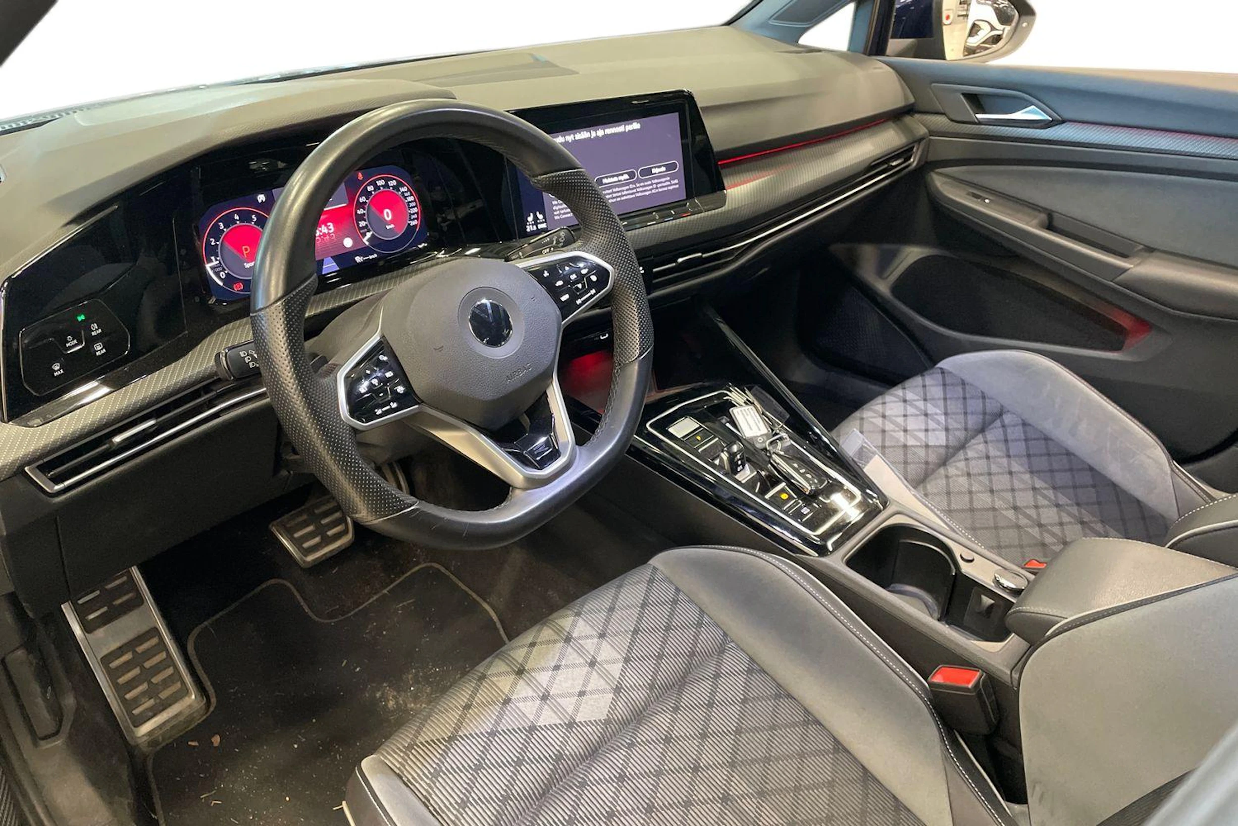 Sininen Volkswagen GOLF 2023 kuva 3.