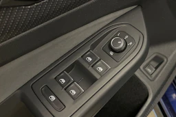 Sininen Volkswagen GOLF 2023 kuva 11.