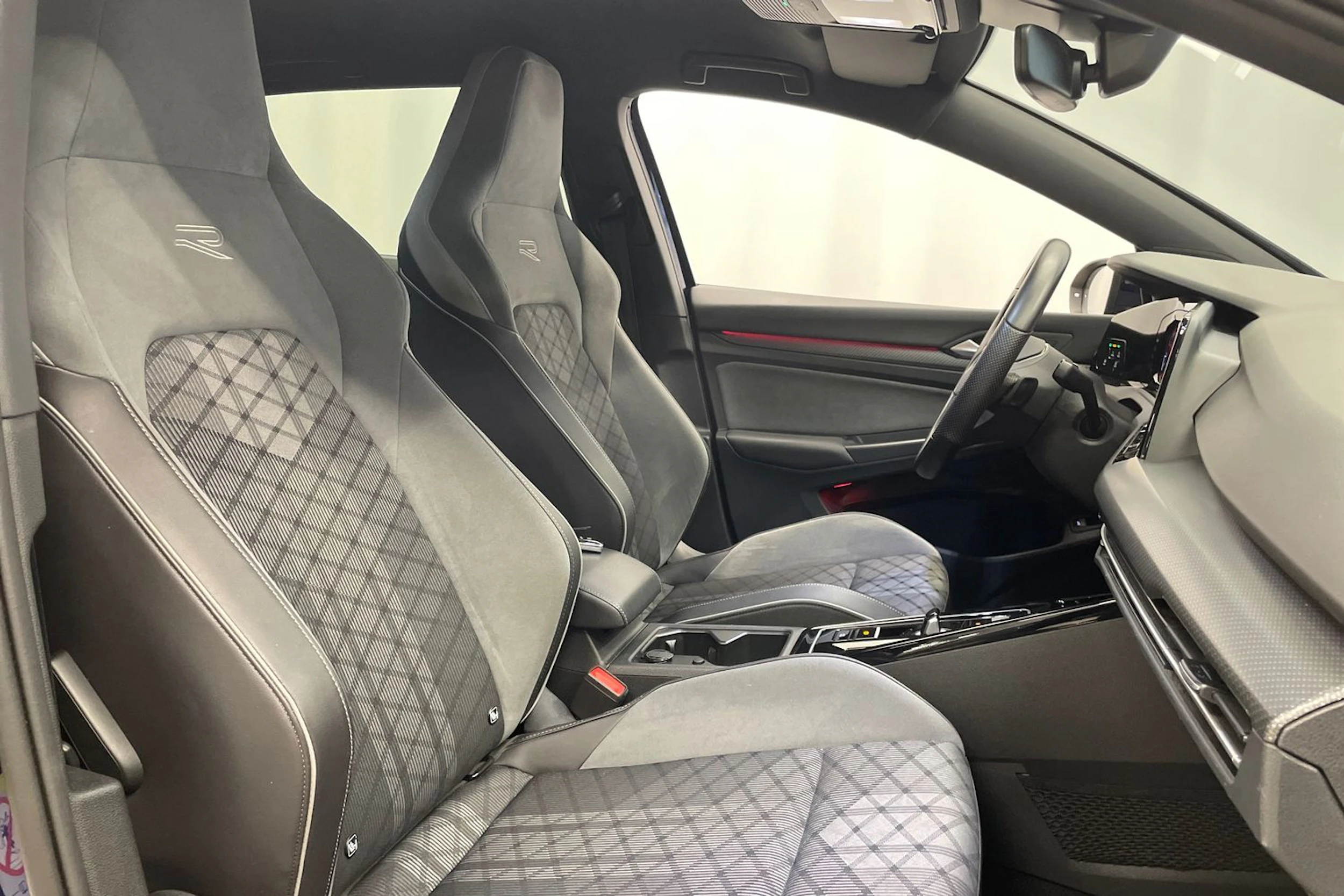 Sininen Volkswagen GOLF 2023 kuva 29.