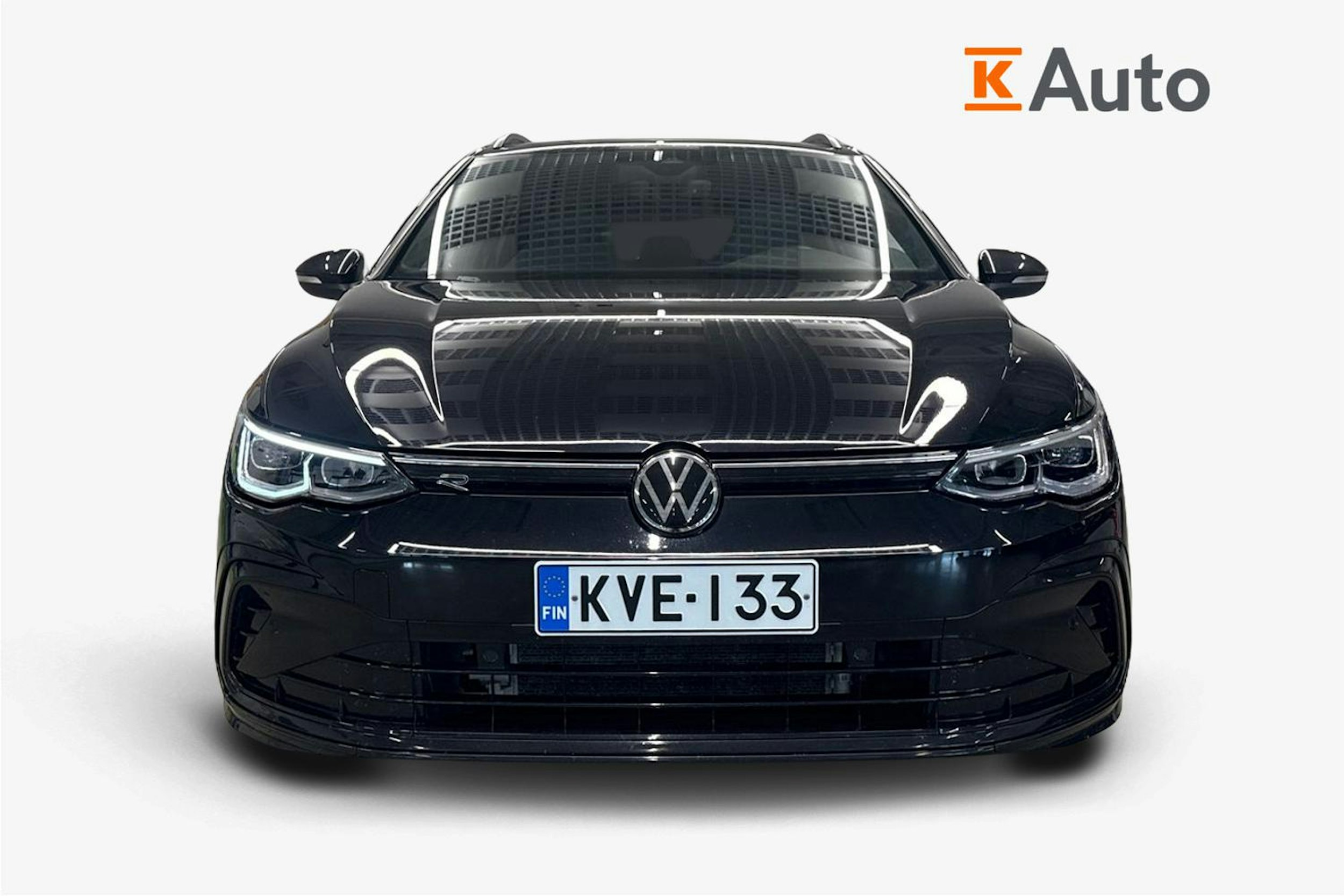 musta Volkswagen Golf 2023 kuva 5.