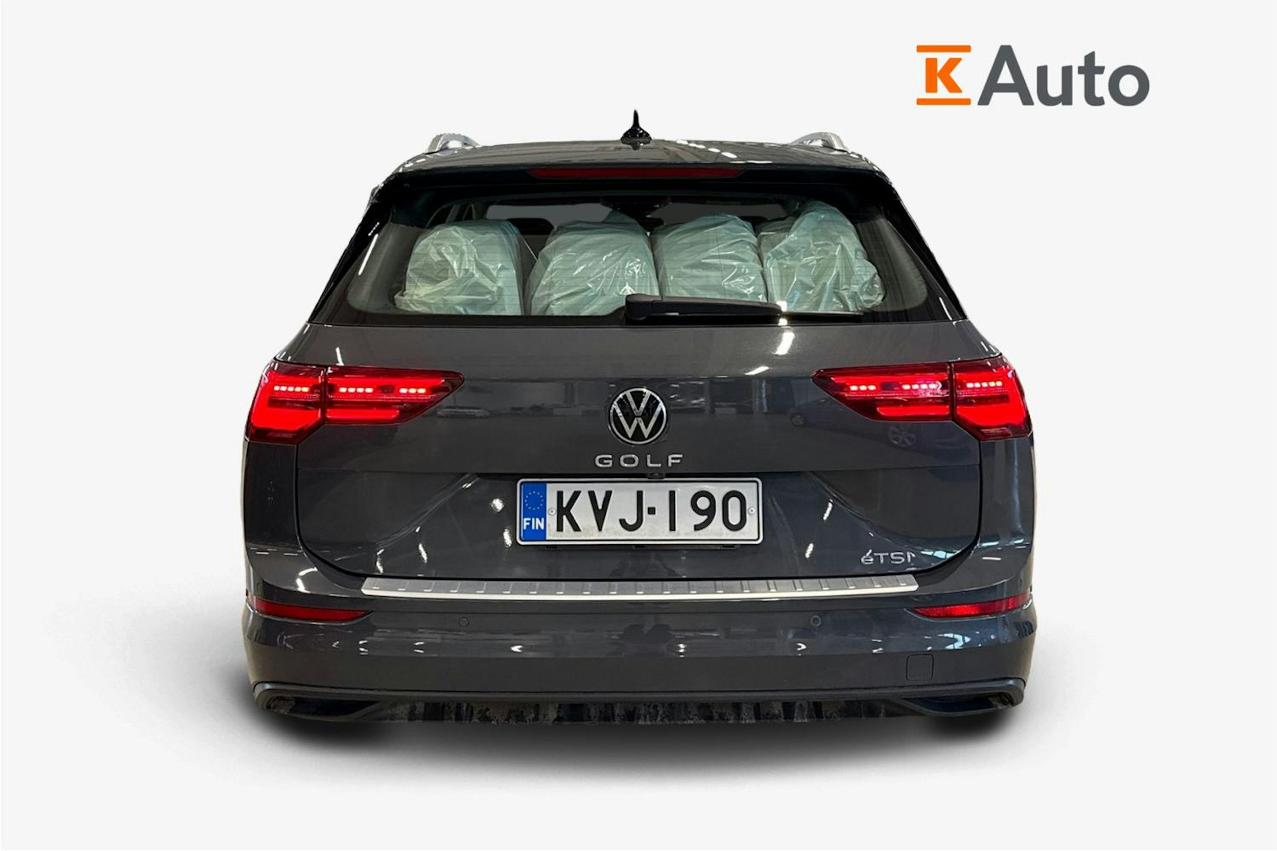 harmaa Volkswagen Golf 2023 kuva 3.