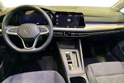 harmaa Volkswagen Golf 2023 kuva 9.