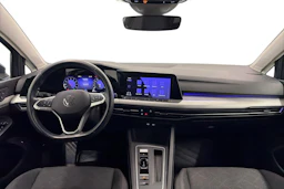 harmaa Volkswagen Golf 2023 kuva 7.