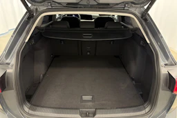 harmaa Volkswagen Golf 2023 kuva 13.