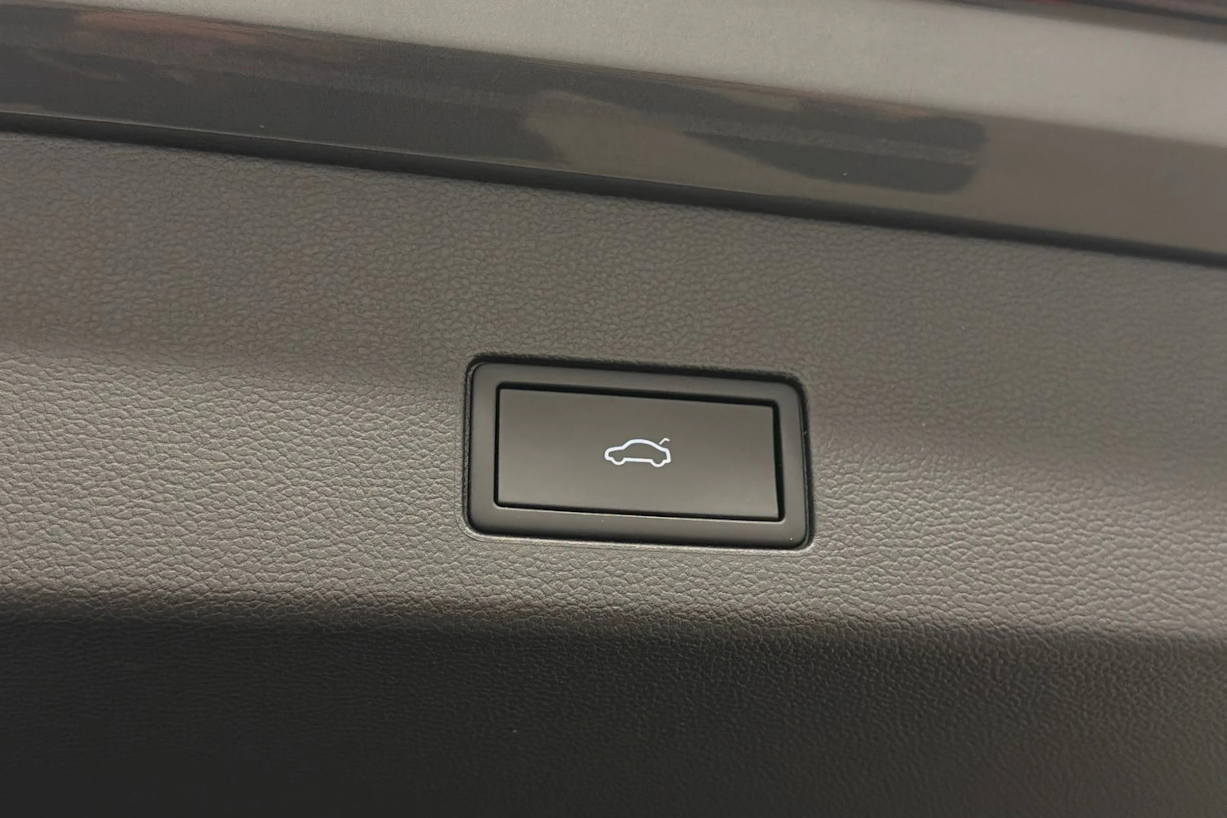 harmaa Volkswagen Golf 2023 kuva 14.