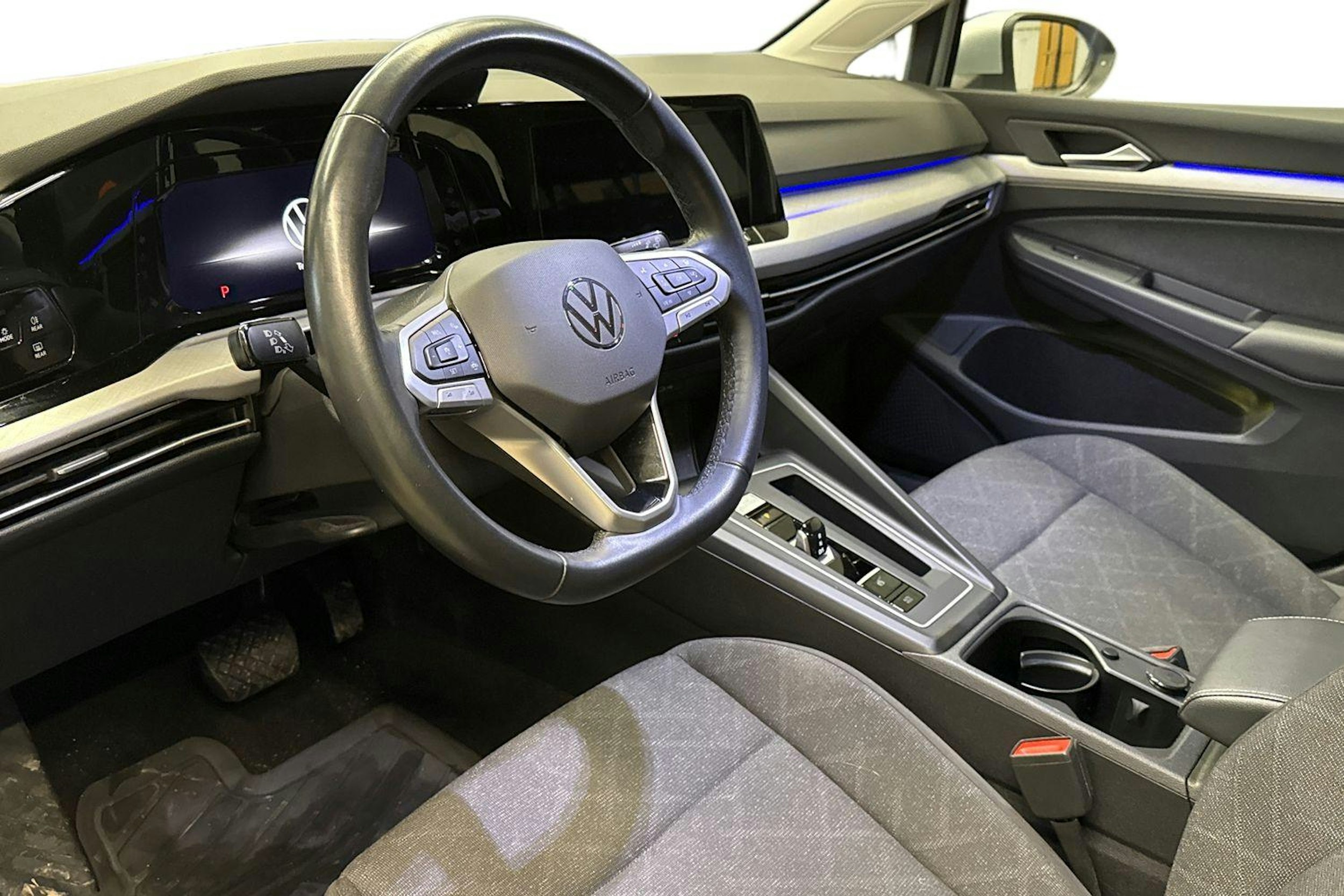 met. harmaa Volkswagen Golf 2023 kuva 6.