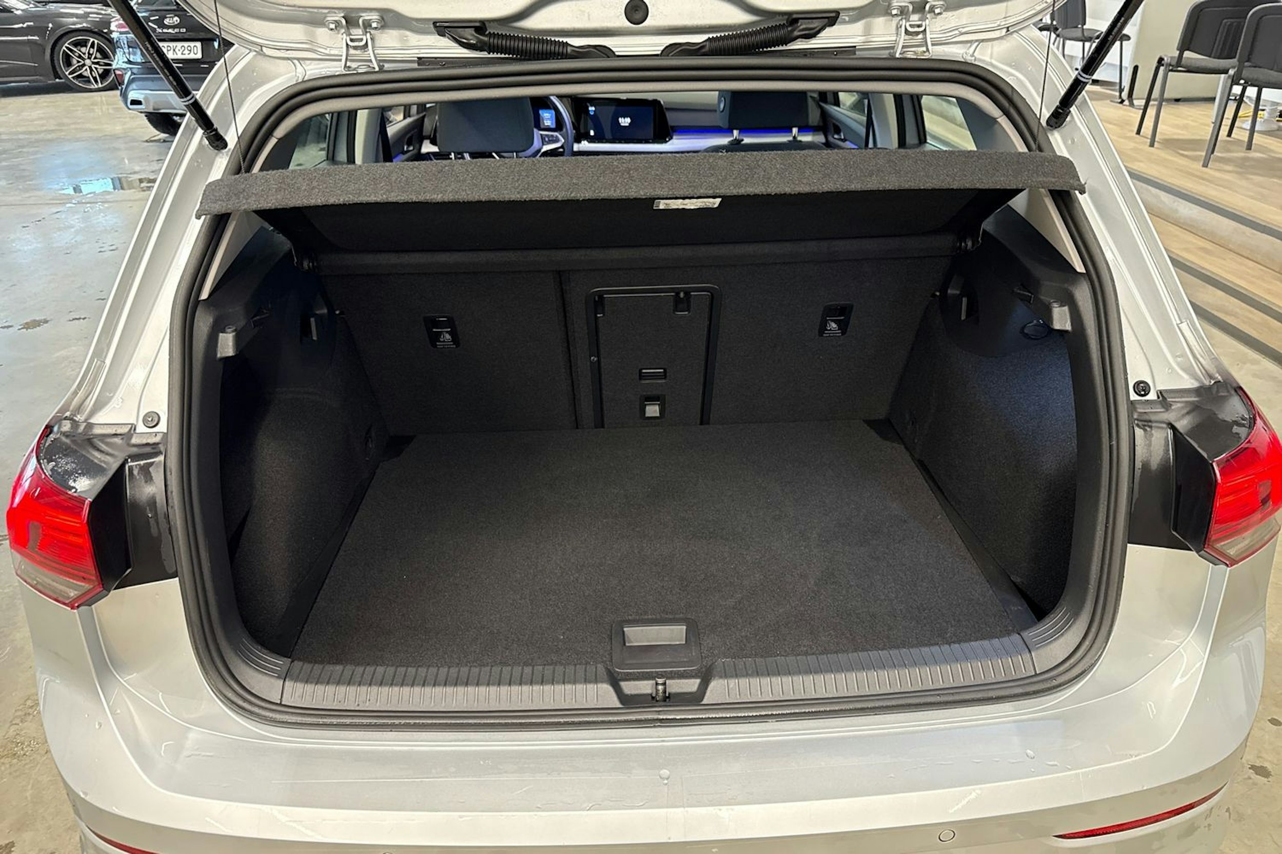 met. harmaa Volkswagen Golf 2023 kuva 23.
