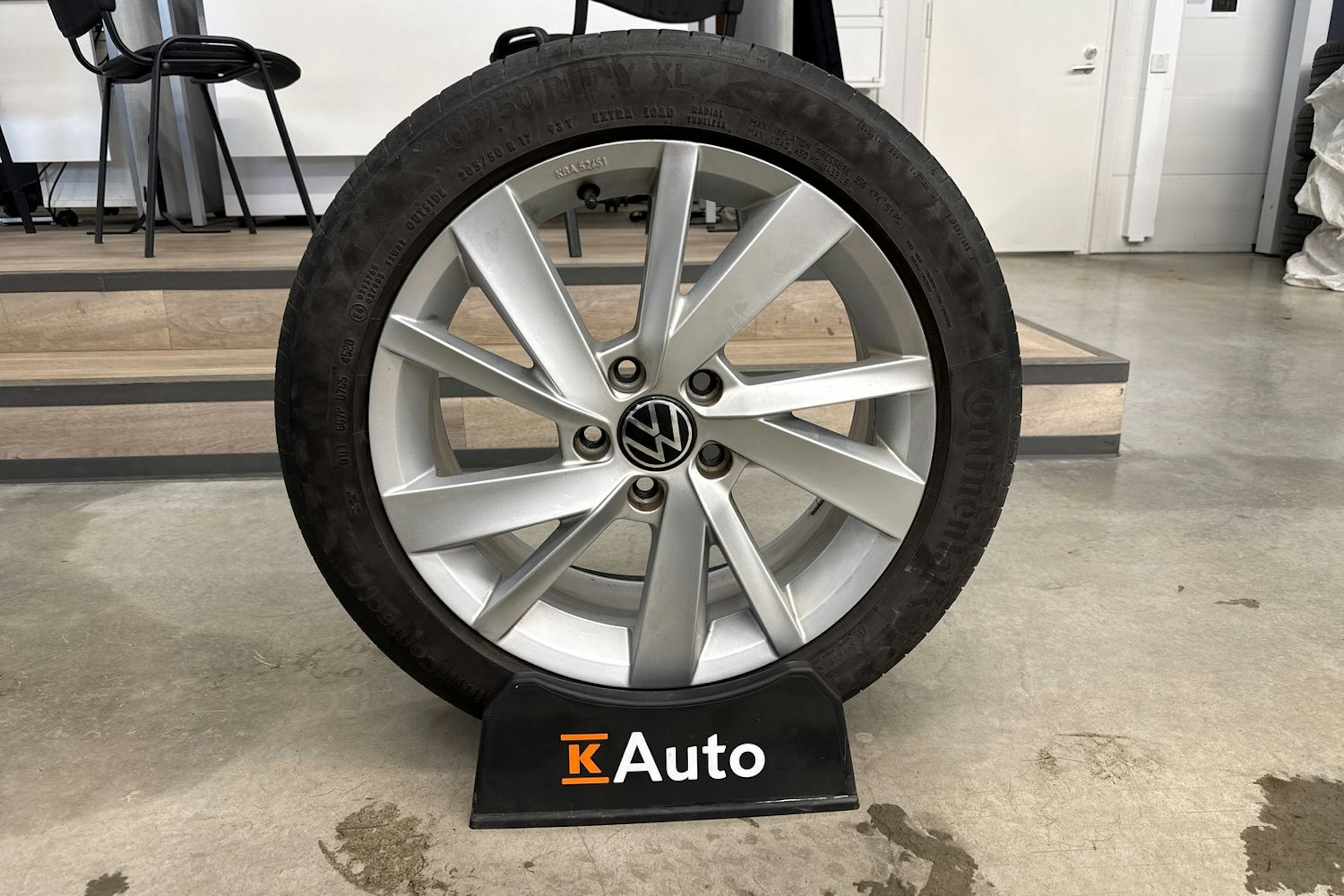 met. harmaa Volkswagen Golf 2023 kuva 24.