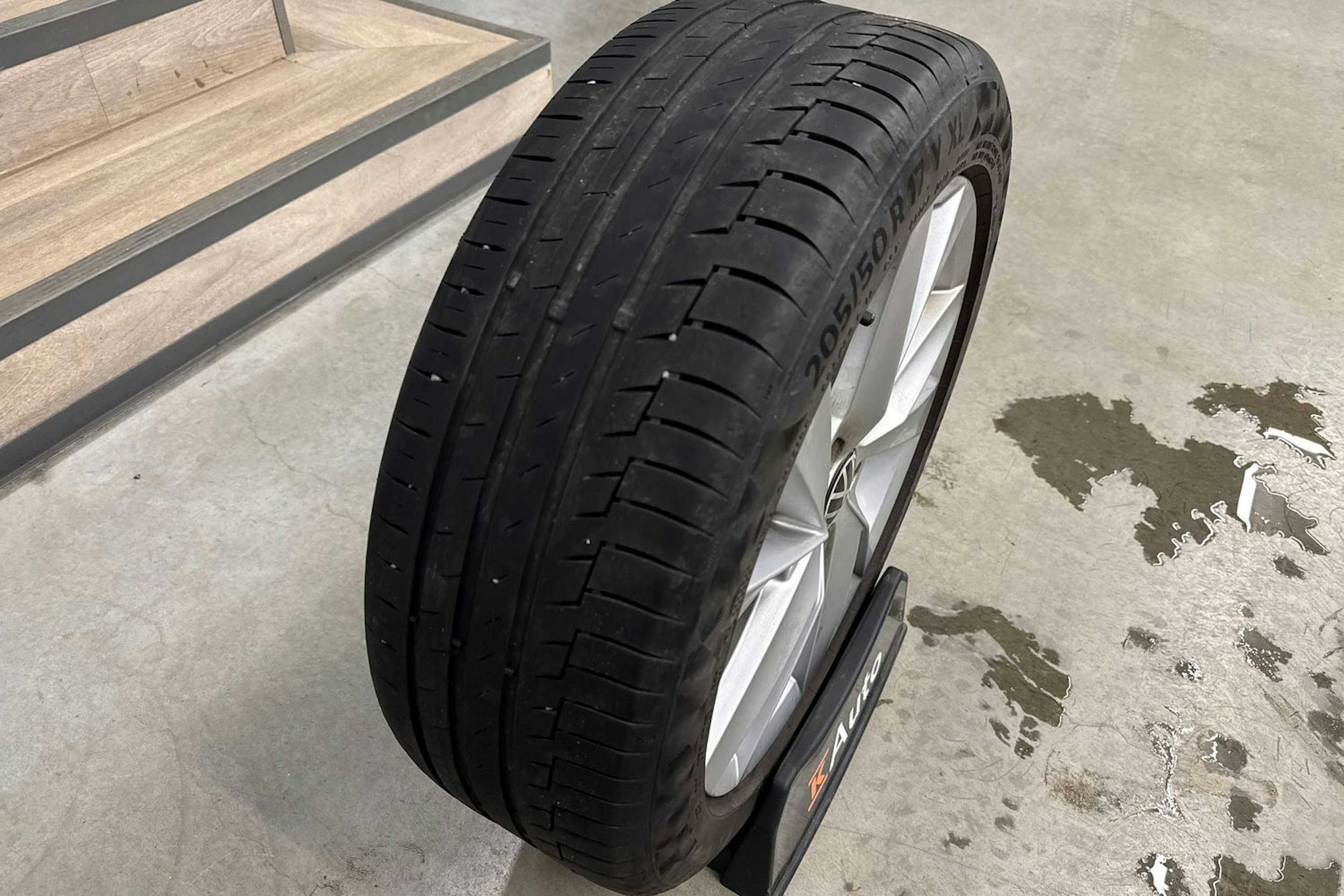 met. harmaa Volkswagen Golf 2023 kuva 25.