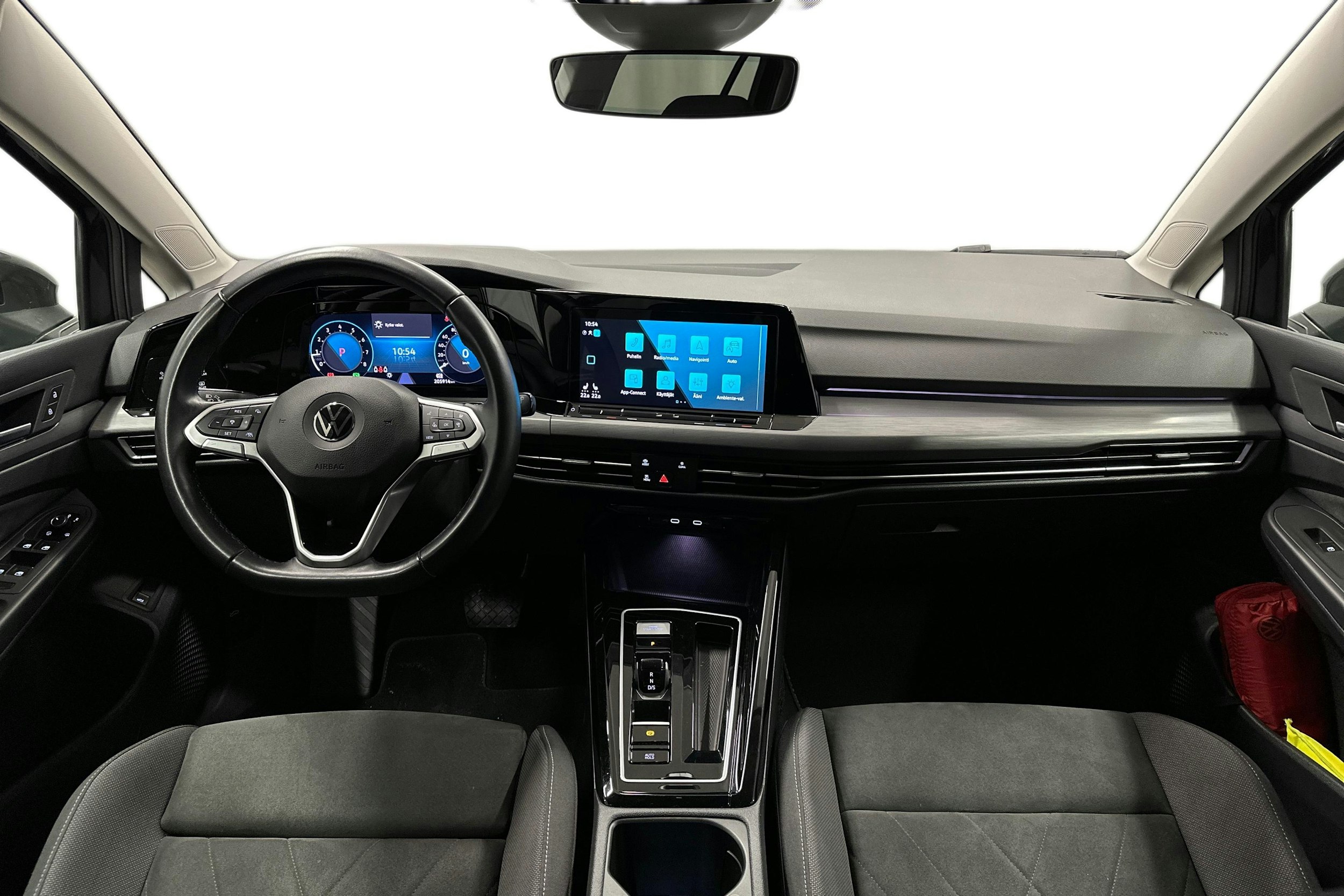 harmaa Volkswagen Golf 2023 kuva 9.