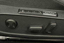 harmaa Volkswagen Golf 2023 kuva 19.