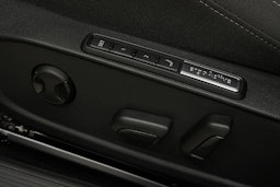 harmaa Volkswagen Golf 2023 kuva 12.