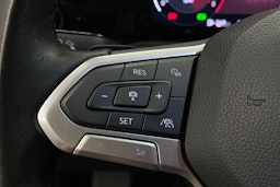 harmaa Volkswagen Golf 2023 kuva 14.