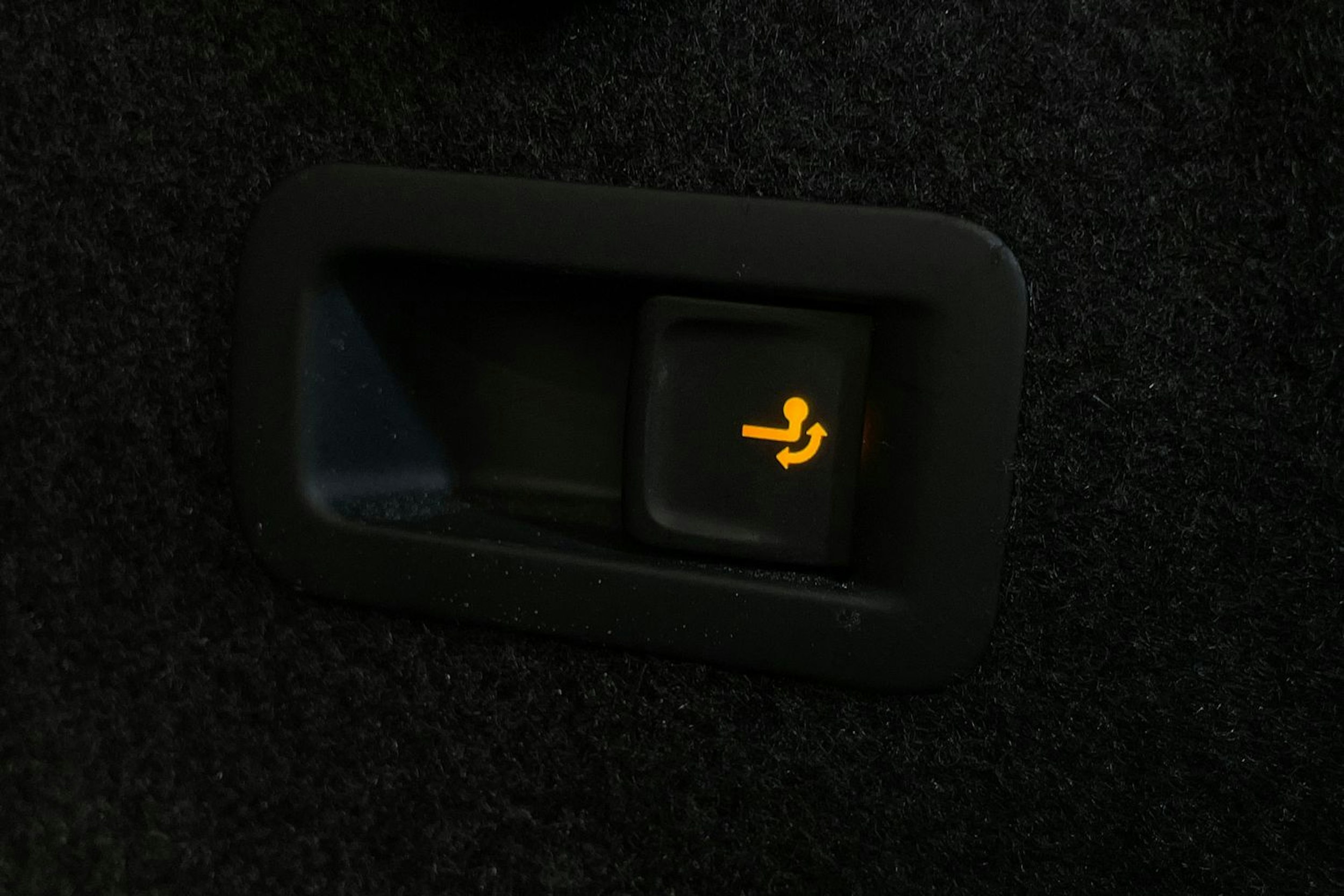 harmaa Volkswagen Golf 2023 kuva 21.