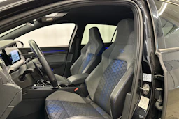 met. musta Volkswagen Golf 2023 kuva 4.