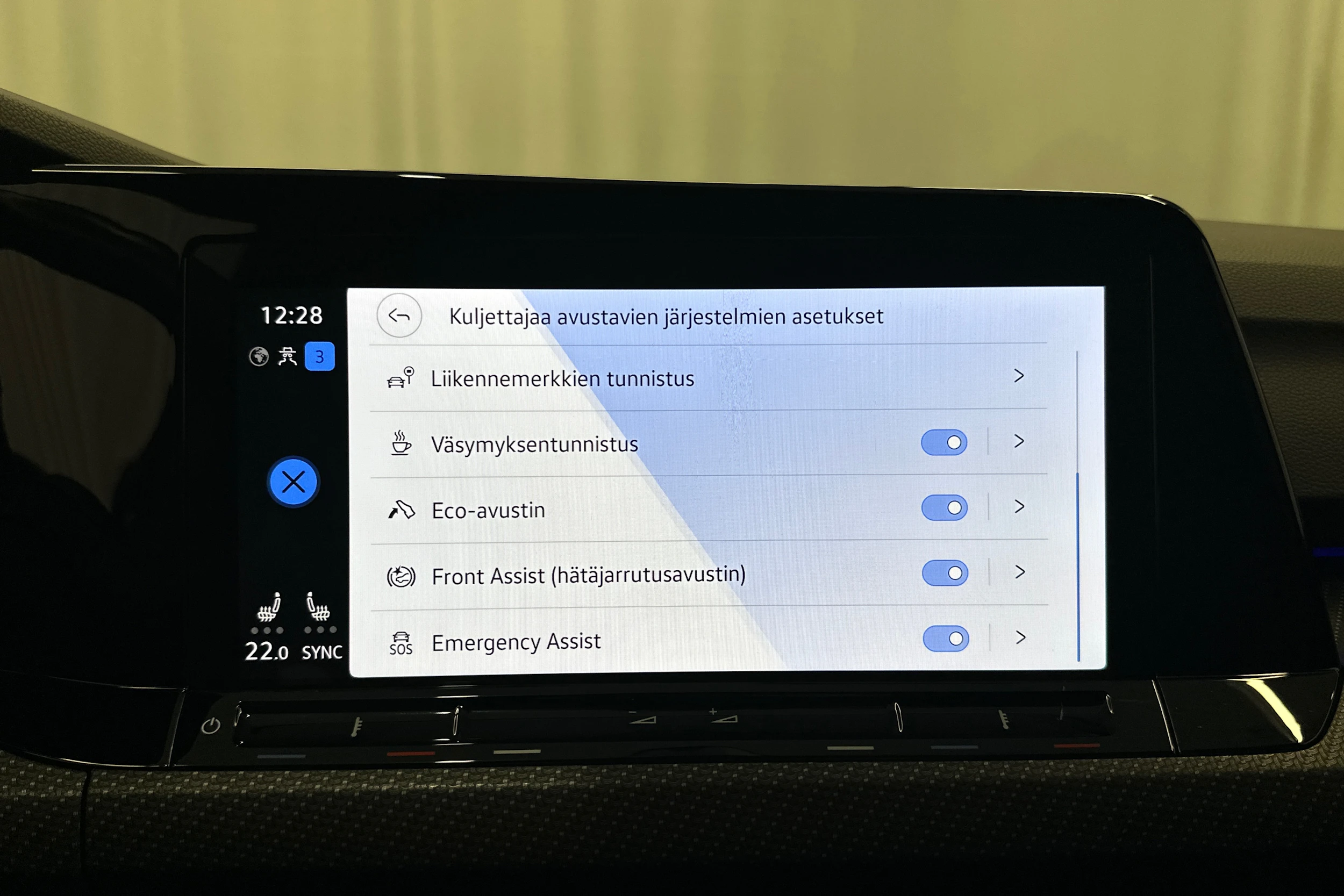 met. musta Volkswagen Golf 2023 kuva 22.