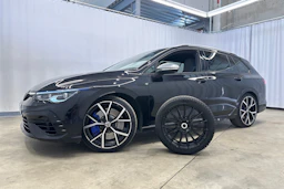 met. musta Volkswagen Golf 2023 kuva 32.