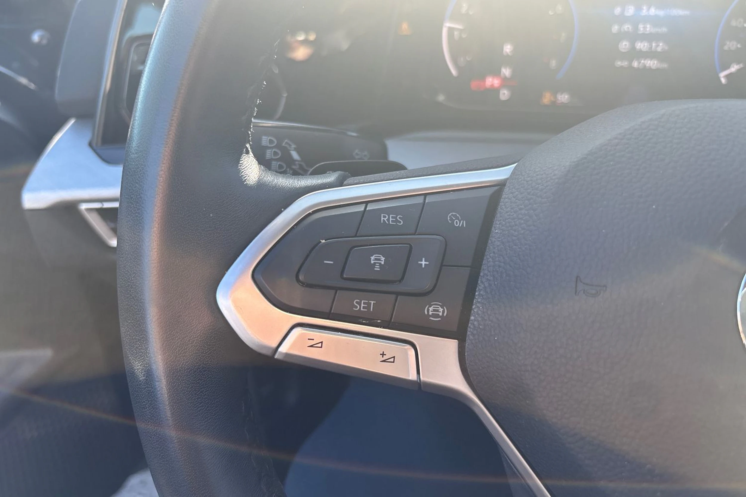 Harmaa Volkswagen GOLF 2023 kuva 5.