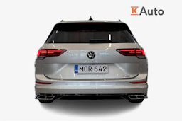 harmaa Volkswagen Golf 2023 kuva 3.